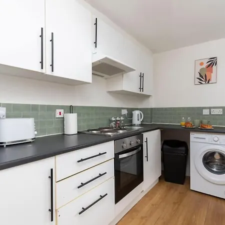 בית נופש Contractor-friendly 2 Bed House Fast Wifi & Free Parking